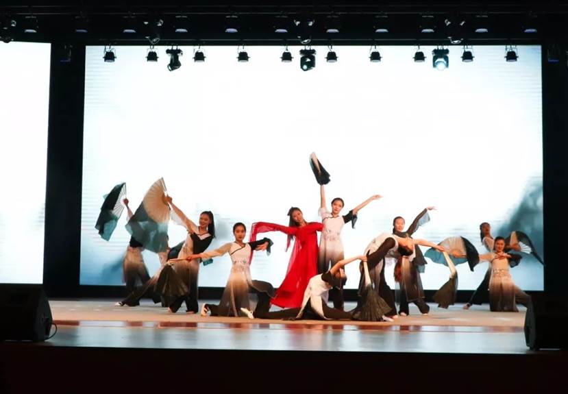 9b3db6151fdd35fc64a8da2d059b7ab8